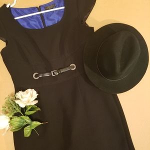 TAHARI ARTHUR S. LEVINE ESSENTIALS & BLACK FEDORA